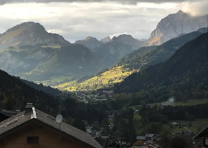 Ambrunes 9 - Grand Rénové Dans Le Centre De * Châtel