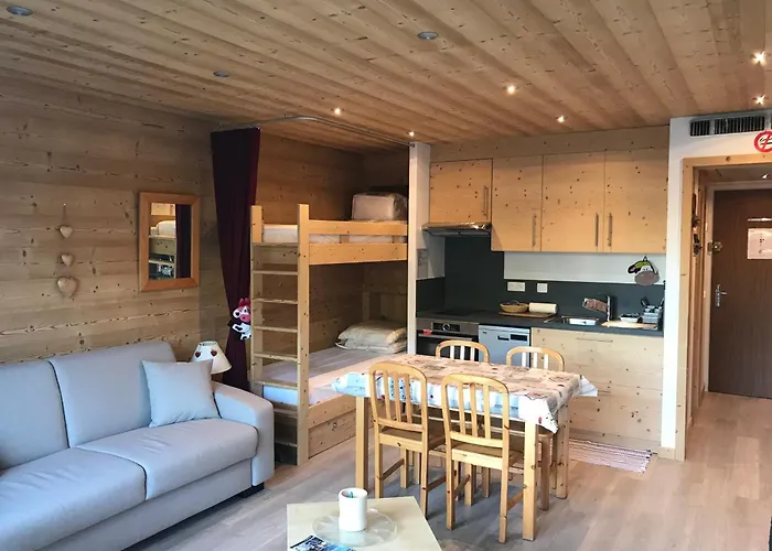 Ambrunes 9 - Grand Rénové Dans Le Centre De Appartement